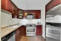 309 15111 RUSSELL AVENUE - thumbnail 8