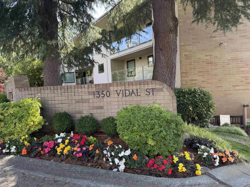 406 1350 VIDAL STREET - photo 2 of 15