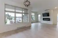 305 14022 NORTH BLUFF ROAD - thumbnail 24
