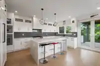 952 PARKER STREET - thumbnail 10