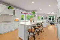 13749 21 AVENUE - thumbnail 10