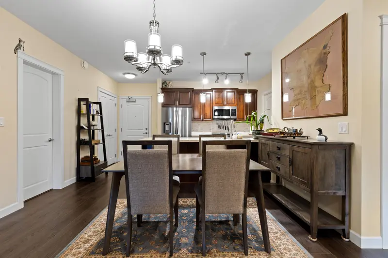 204 20376 86 AVENUE - photo 3 of 25