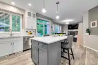 3359 145A STREET - thumbnail 10
