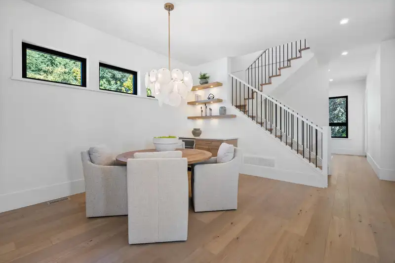 16243 10 AVENUE - photo 4 of 40