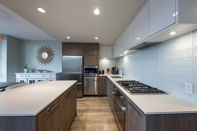 608 680 SEYLYNN CRESCENT - photo 1 of 25