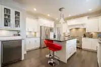 933 164 STREET - thumbnail 7
