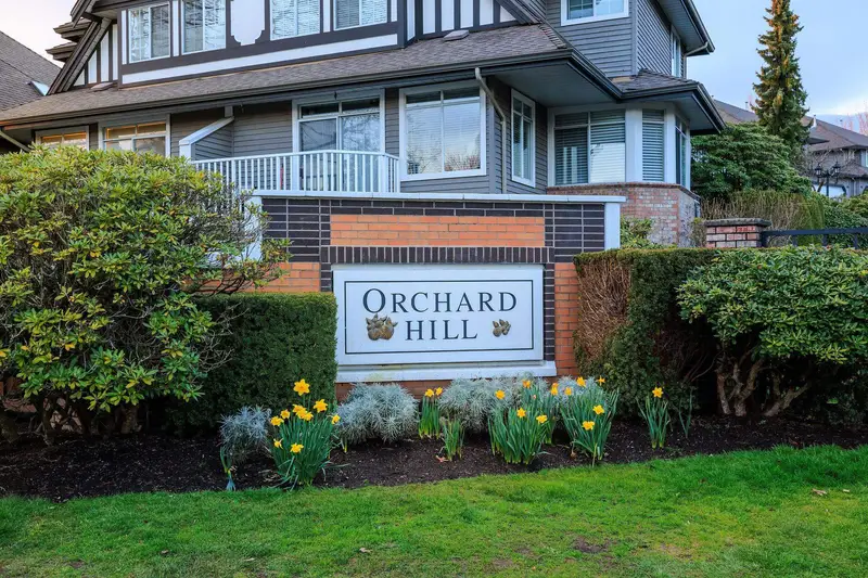 75 2615 FORTRESS DRIVE - photo 2 of 25