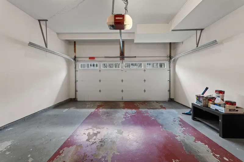 5 2600 BEAVERBROOK CRESCENT - photo 3 of 25