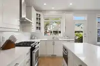 259 172A STREET - thumbnail 10