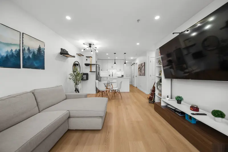 104 19774 56 AVENUE - photo 4 of 25