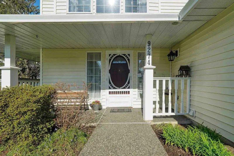 9274 155 STREET - photo 3 of 25