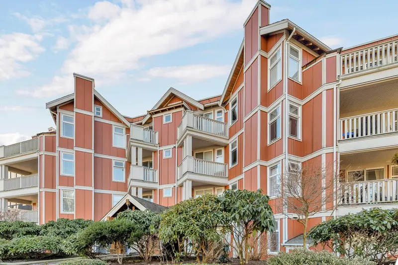 109 15368 16A AVENUE - photo 2 of 25