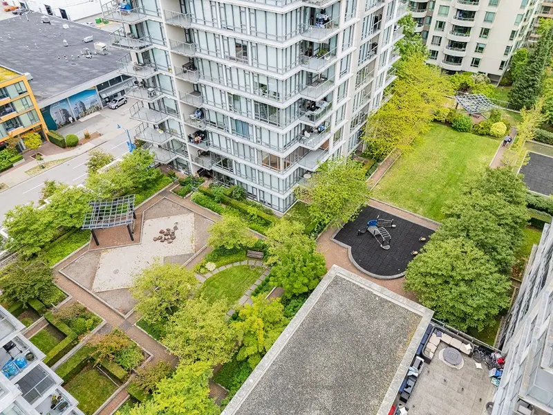 603 7362 ELMBRIDGE WAY - photo 4 of 25