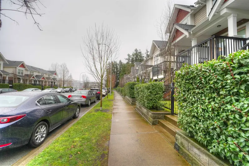 5 2796 ALLWOOD STREET - photo 4 of 25