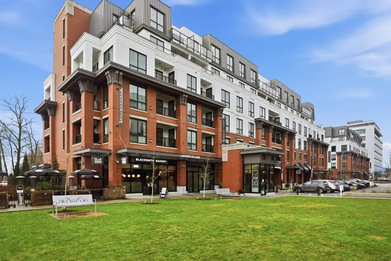 A410 20018 83A AVENUE - photo 1 of 25