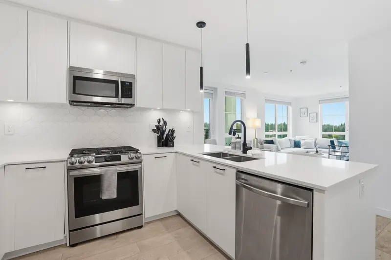 A410 20018 83A AVENUE - photo 2 of 25