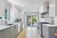 871 KENT STREET - thumbnail 1