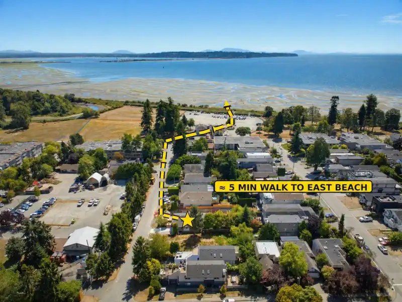 871 KENT STREET - photo 2 of 25