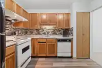 302 1480 VIDAL STREET - thumbnail 7