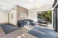 217 1720 SOUTHMERE CRESCENT - thumbnail 4