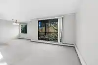 217 1720 SOUTHMERE CRESCENT - thumbnail 8