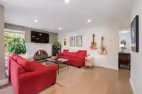 305 1390 MARTIN STREET - thumbnail 17