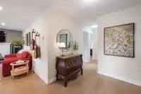 305 1390 MARTIN STREET - thumbnail 3