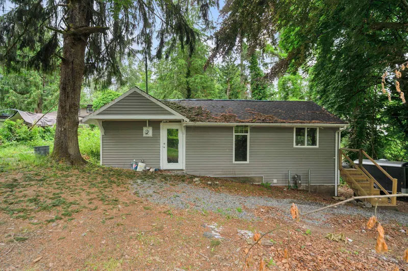 24742 100 AVENUE - photo 3 of 10