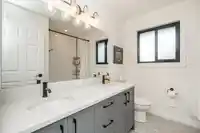 13416 17 AVENUE - thumbnail 24