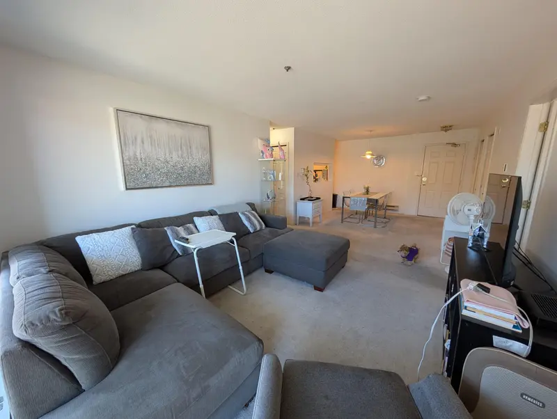 204 7071 BLUNDELL ROAD - photo 4 of 25