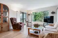 312 1521 BLACKWOOD STREET - thumbnail 4