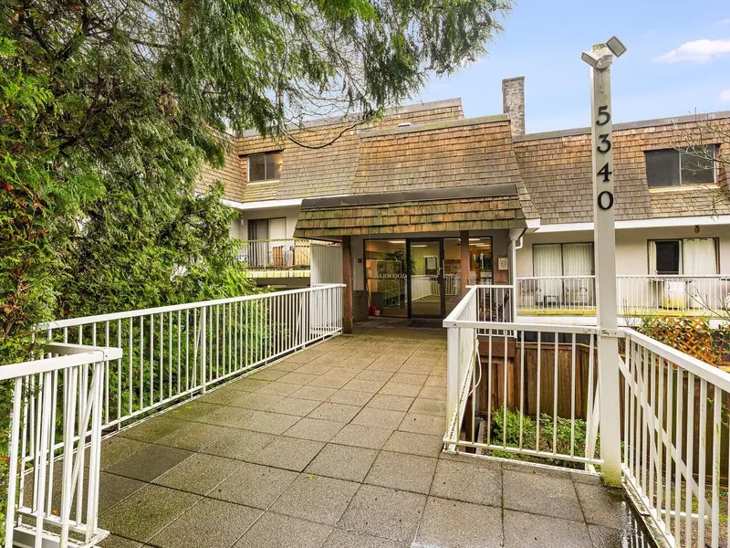 307 5340 HASTINGS STREET - photo 1 of 21