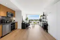 505 15152 RUSSELL AVENUE - thumbnail 9