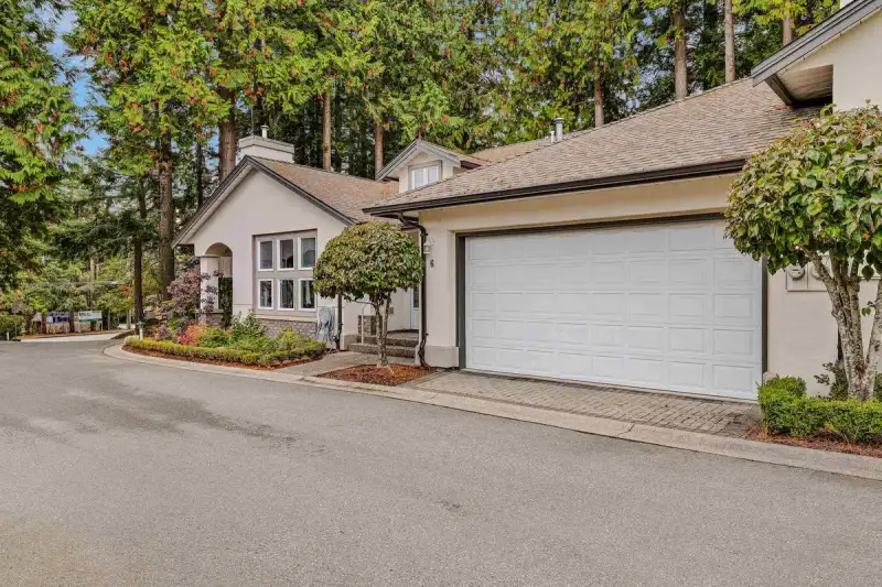 6 13911 16 AVENUE - photo 4 of 40