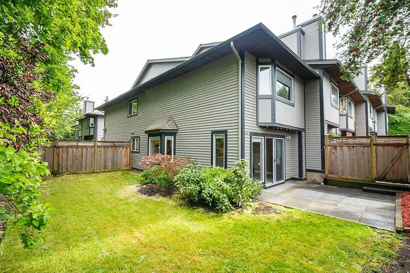 30 1828 LILAC DRIVE - photo 1 of 1