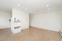 108 1444 MARTIN STREET - thumbnail 3