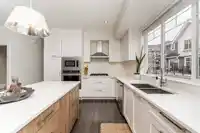 24 2239 164A STREET - thumbnail 6