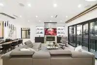 16767 18 AVENUE - thumbnail 4