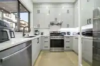 16767 18 AVENUE - thumbnail 9