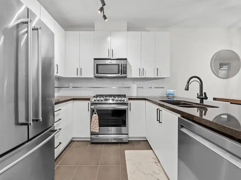 108 15918 26 AVENUE - photo 4 of 40