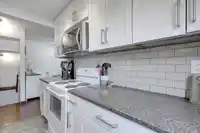 1491 MERKLIN STREET - thumbnail 17