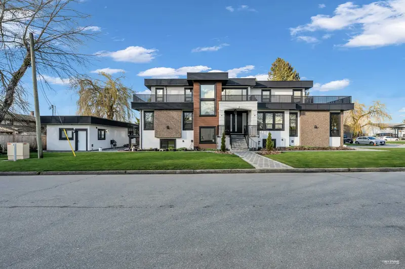 22839 PURDEY AVENUE - photo 2 of 25