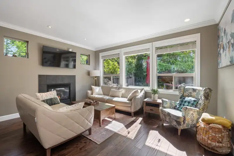 14874 34A AVENUE - photo 4 of 40