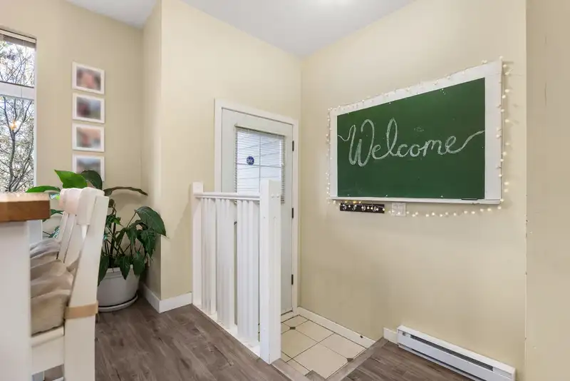 111 15236 36 AVENUE - photo 4 of 40