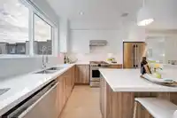 53 1670 160 STREET - thumbnail 21