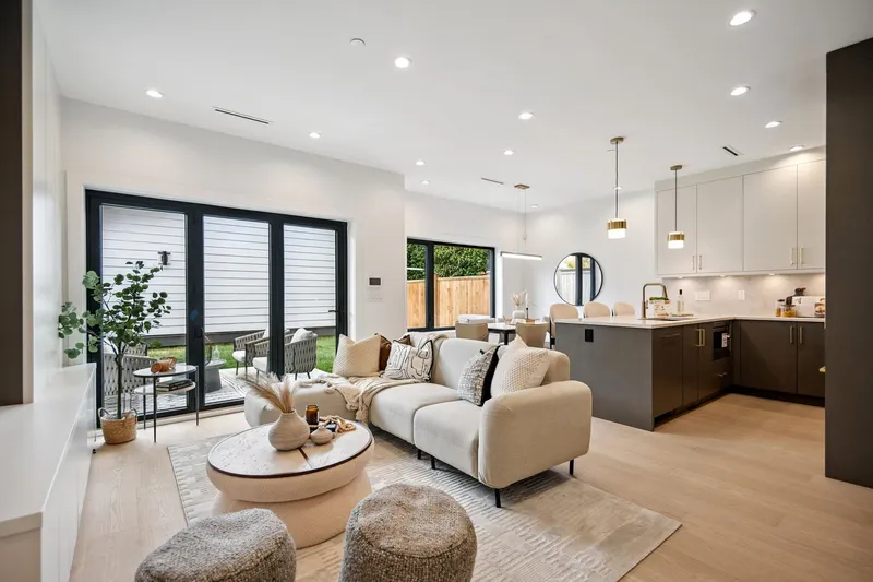 #2 1079 E 14TH AVENUE - photo 4 of 25