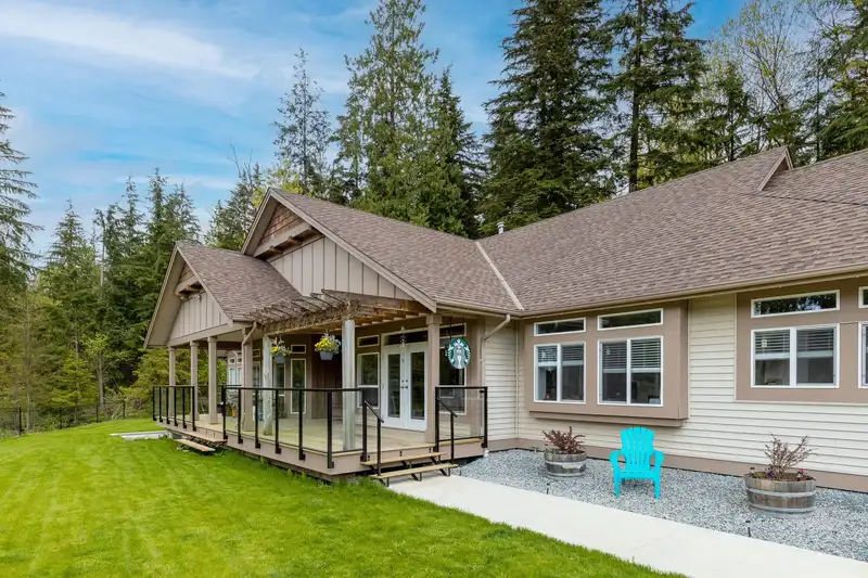 12156 BELL STREET - photo 3 of 25