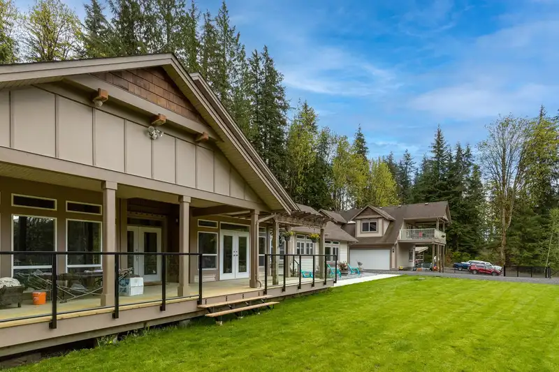 12156 BELL STREET - photo 4 of 25