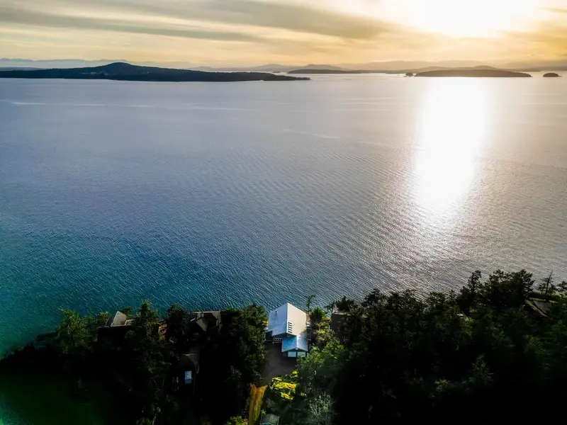 37189 SCHOONER WAY - photo 2 of 25