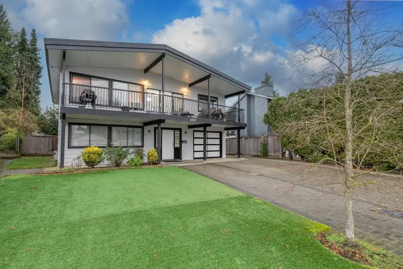 3237 ATWATER CRESCENT - photo 3 of 25